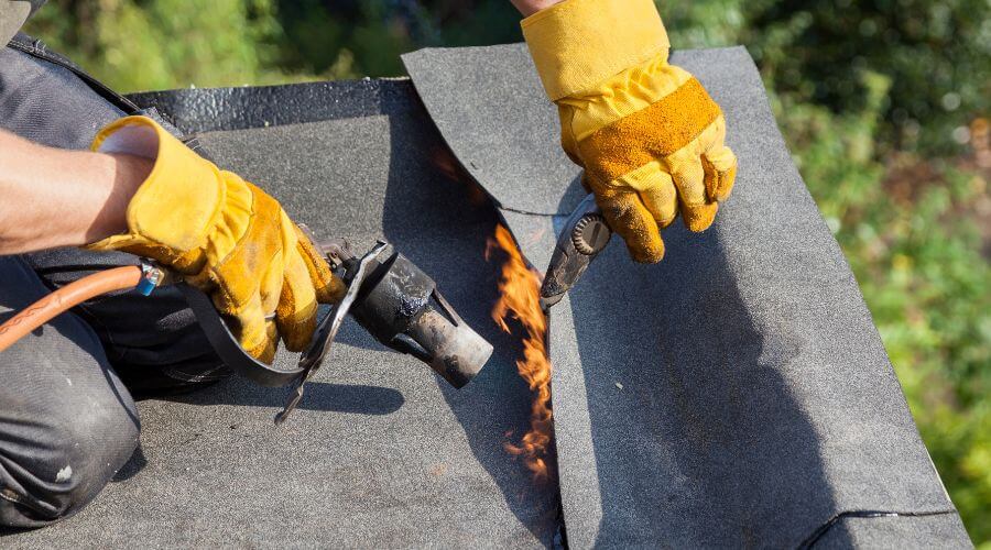 Expert Emergency Roof Repairs services in Harrold, TX